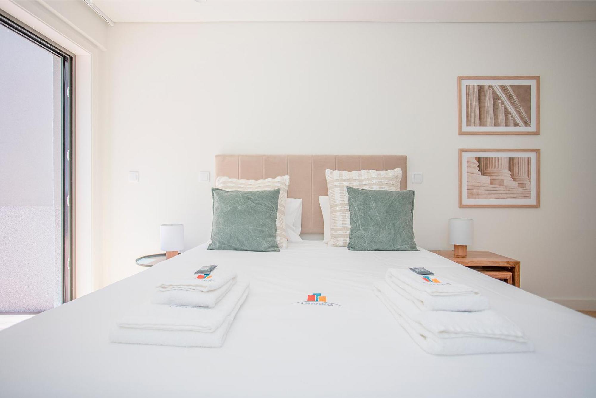 Liiiving In Porto - City Design Apartments Extérieur photo