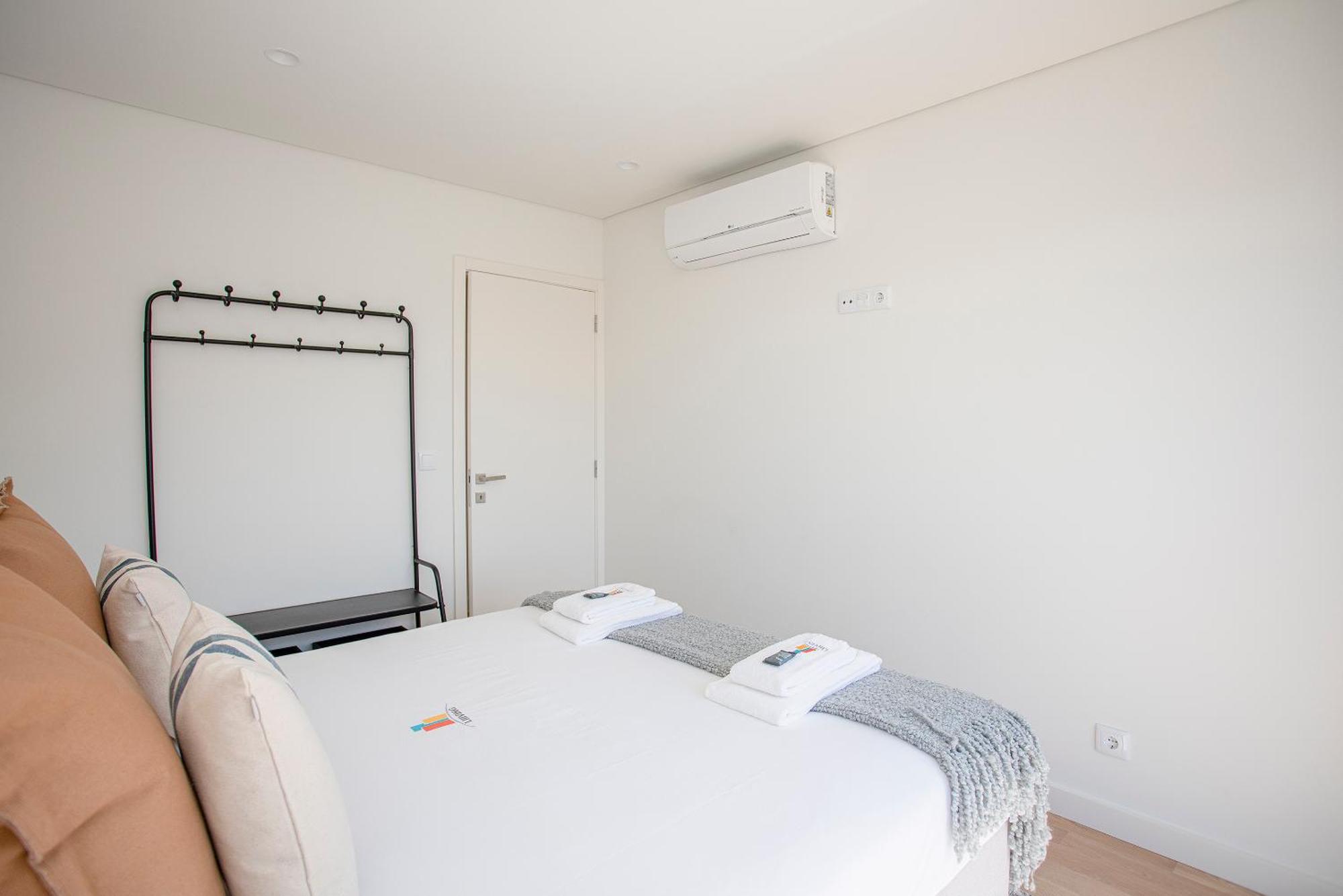 Liiiving In Porto - City Design Apartments Extérieur photo